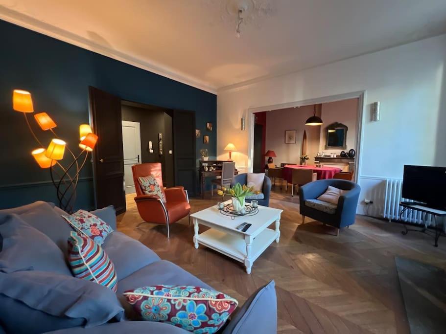Coeur De Ville, Garage Prive Et Gratuit Avec Terrasse ! Cahors Bagian luar foto